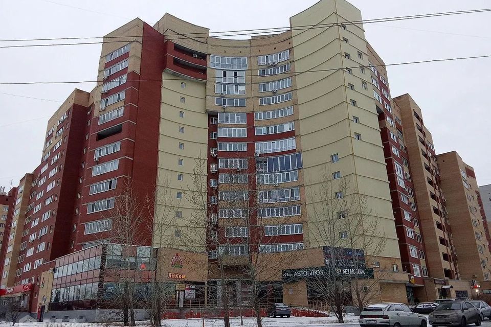 Продаётся 1-комнатная квартира, 63.1 м²