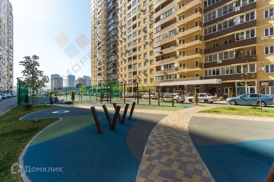 Продаётся 2-комнатная квартира, 74.14 м²