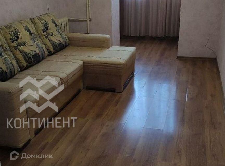 Продаётся 4-комнатная квартира, 82 м²