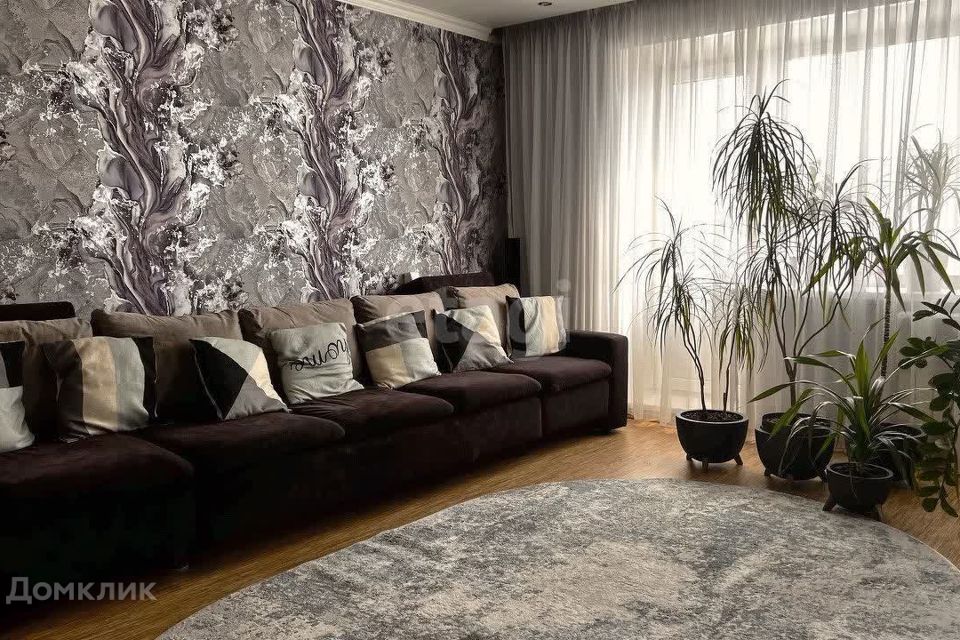 Продаётся 3-комнатная квартира, 61.9 м²