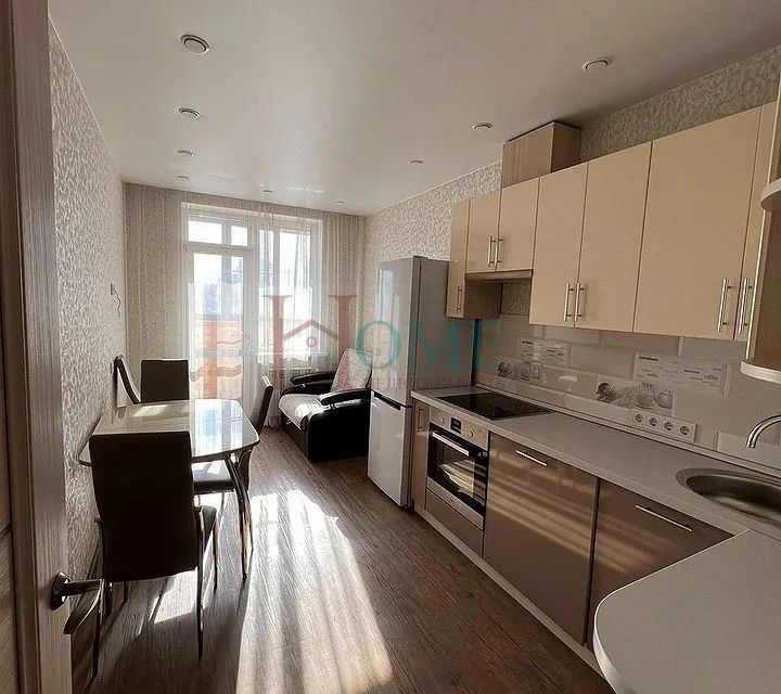 Сдаётся 1-комнатная квартира, 42 м²