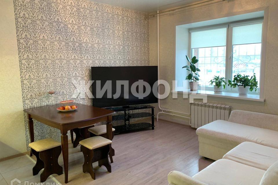 Продаётся 2-комнатная квартира, 65.4 м²