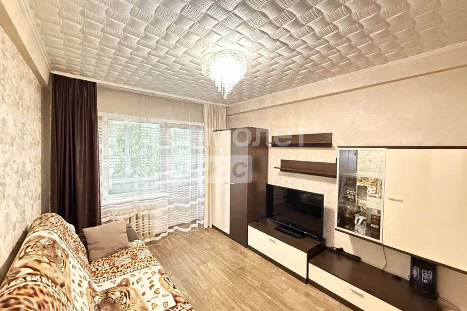 Продаётся 1-комнатная квартира, 35.7 м²
