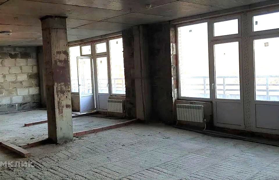 Продаётся студия, 186 м²