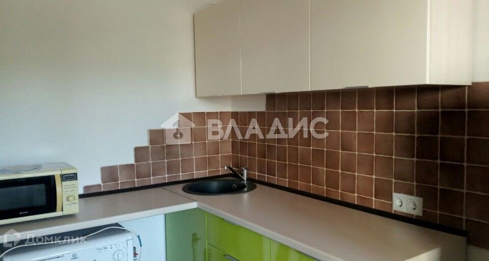 Сдаётся 2-комнатная квартира, 65 м²