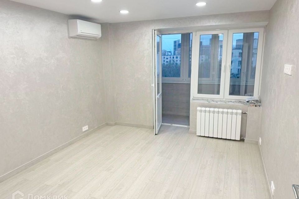 Продаётся 2-комнатная квартира, 56.3 м²