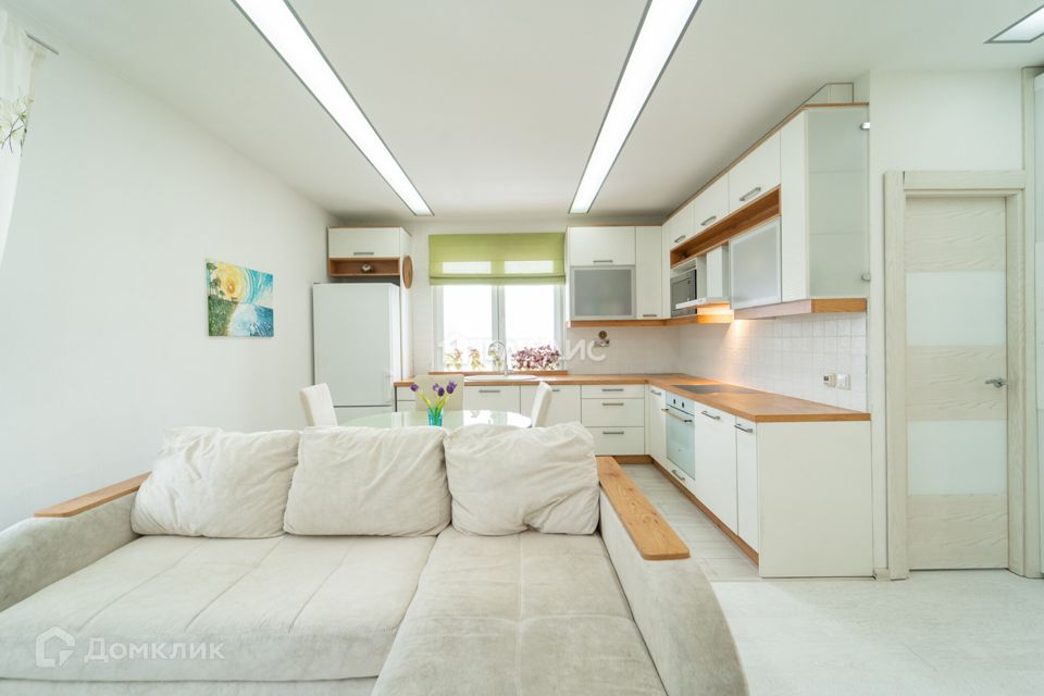 Продаётся 3-комнатная квартира, 61 м²
