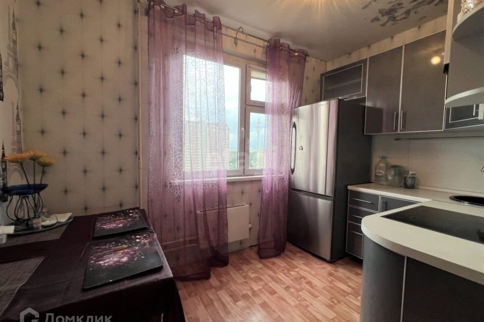 Продаётся 1-комнатная квартира, 38.8 м²