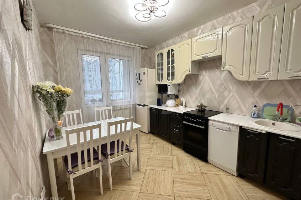 Продаётся 2-комнатная квартира, 64 м²
