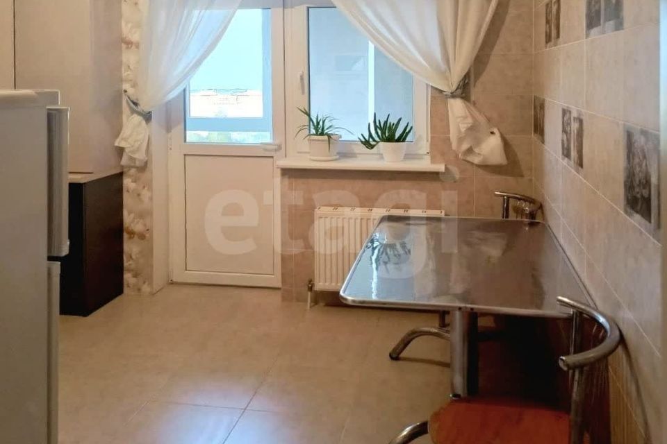Сдаётся 2-комнатная квартира, 60 м²