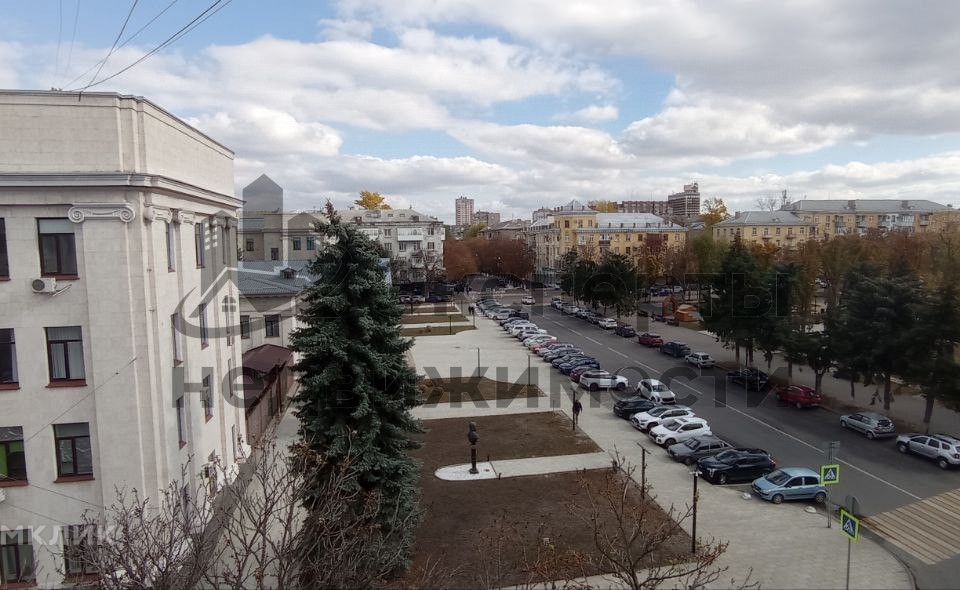 Продаётся 4-комнатная квартира, 67 м²