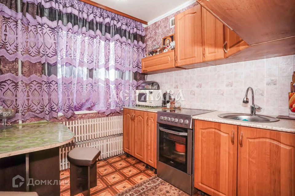 Продаётся 3-комнатная квартира, 61.3 м²