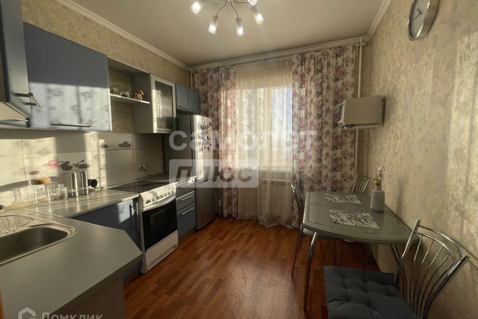 Продаётся 2-комнатная квартира, 67.2 м²
