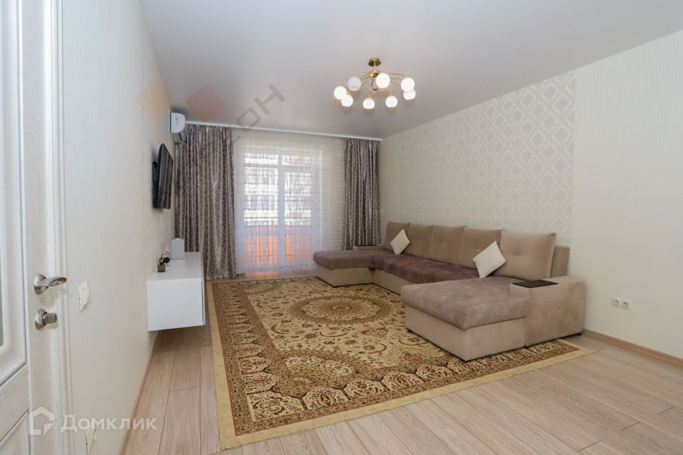 Продаётся 2-комнатная квартира, 61.8 м²