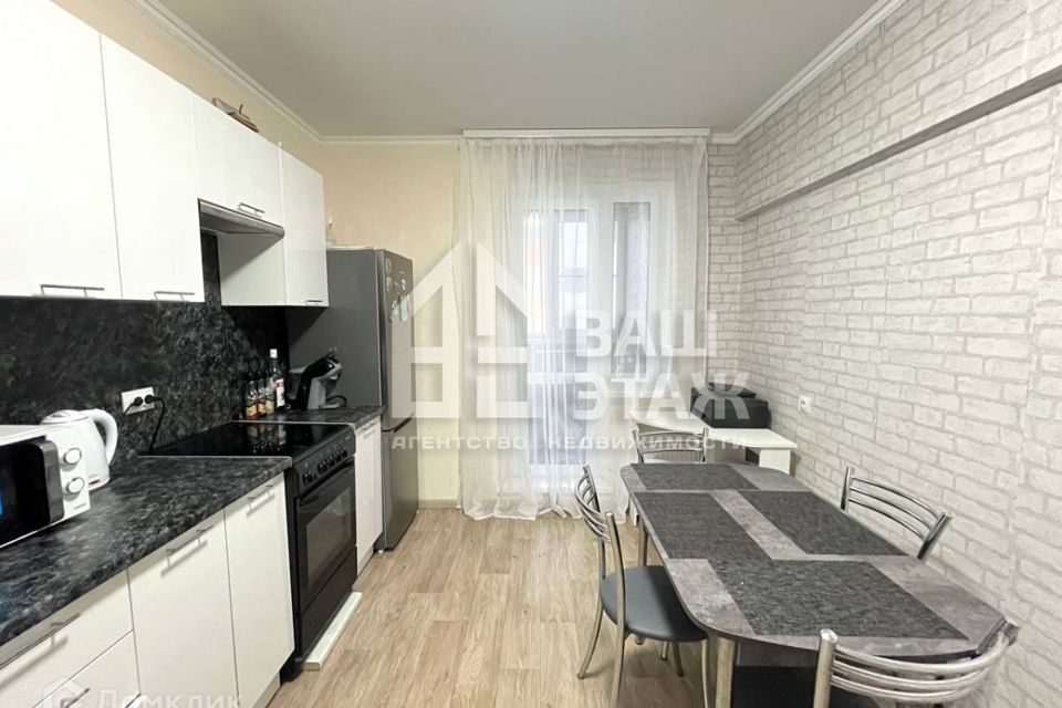 Продаётся 1-комнатная квартира, 40.2 м²