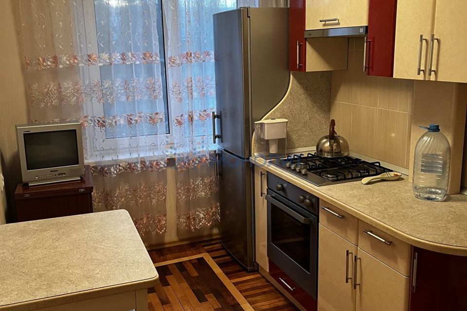 Продаётся 3-комнатная квартира, 52.8 м²