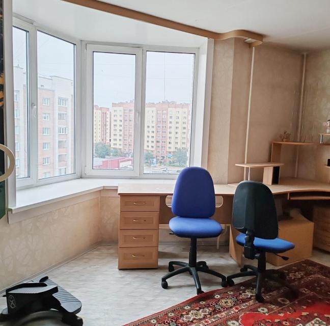 Продаётся 3-комнатная квартира, 101.6 м²