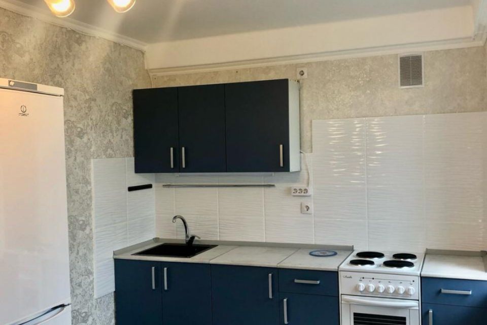 Сдаётся 1-комнатная квартира, 42 м²