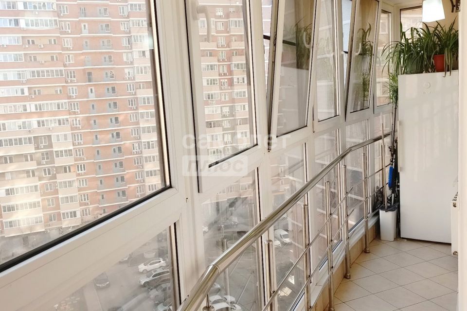 Продаётся 3-комнатная квартира, 77 м²
