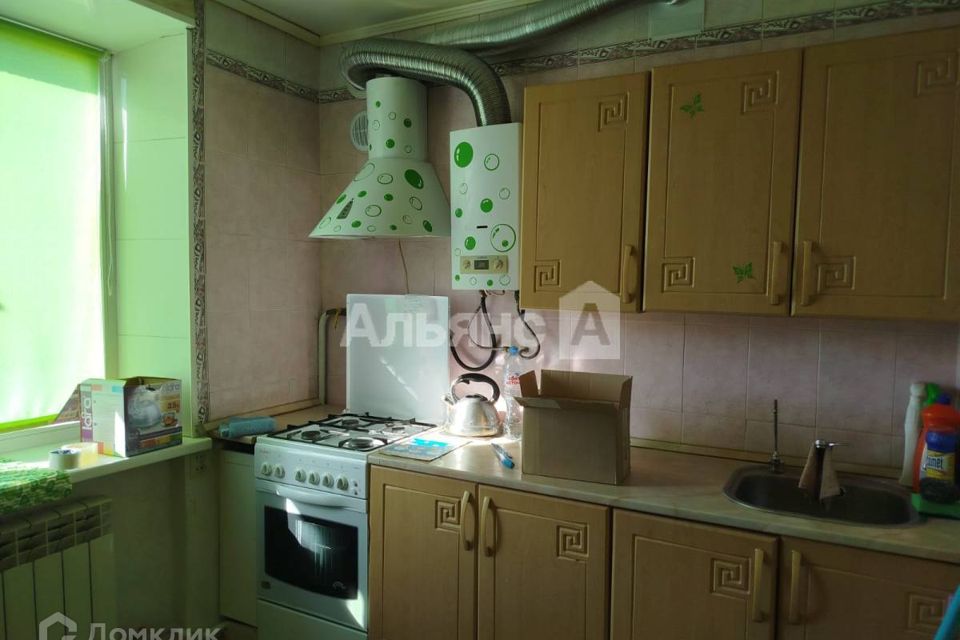 Продаётся 3-комнатная квартира, 59.7 м²