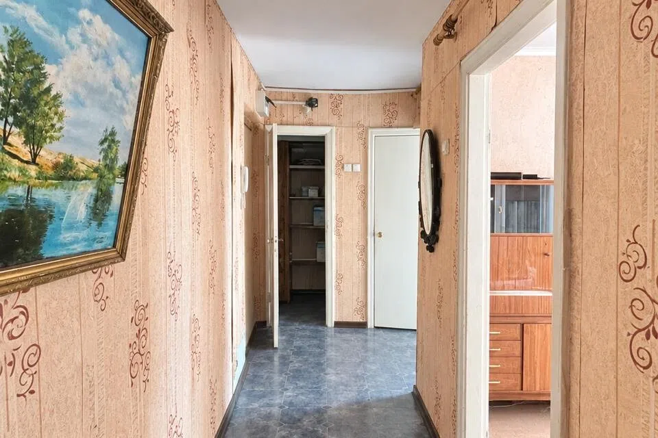 Продаётся 3-комнатная квартира, 54.82 м²