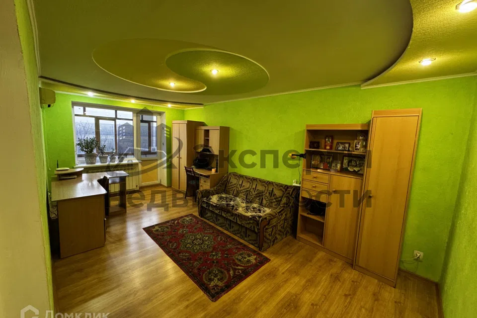 Продаётся 4-комнатная квартира, 73.9 м²