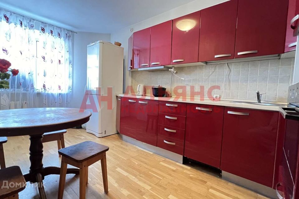 Продаётся 2-комнатная квартира, 73 м²