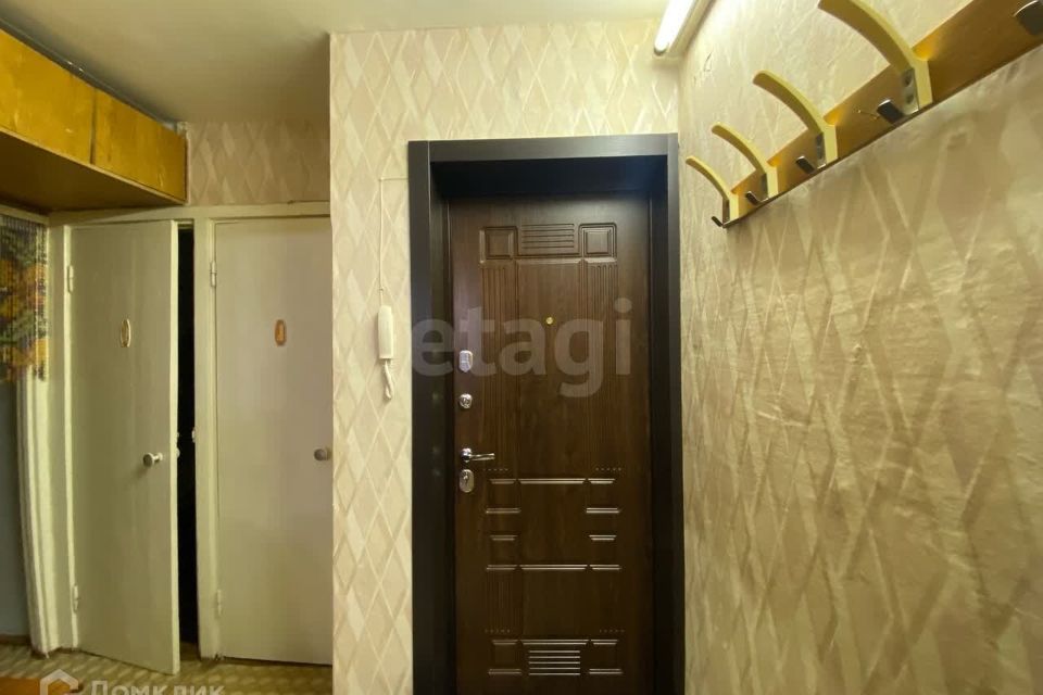 Продаётся 3-комнатная квартира, 49.9 м²