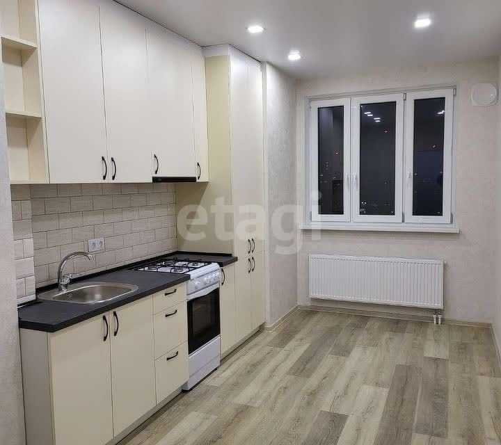 Продаётся 1-комнатная квартира, 41 м²