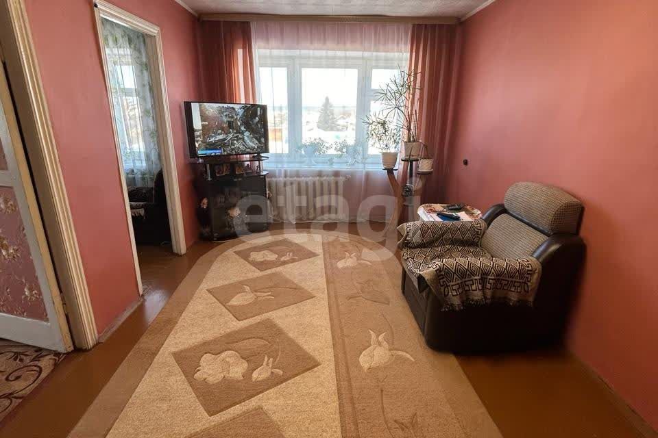 Продаётся 4-комнатная квартира, 63.1 м²