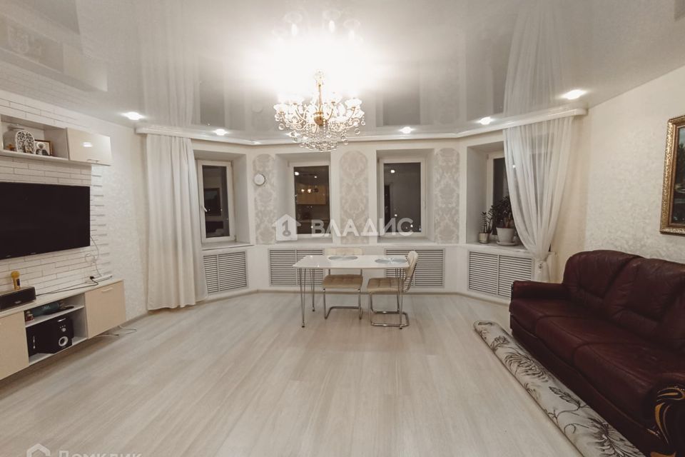 Продаётся 2-комнатная квартира, 61.3 м²