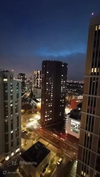 Продаётся 2-комнатная квартира, 71.8 м²