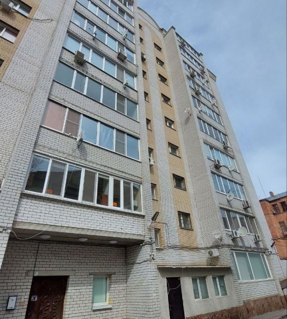 Продаётся 3-комнатная квартира, 102 м²