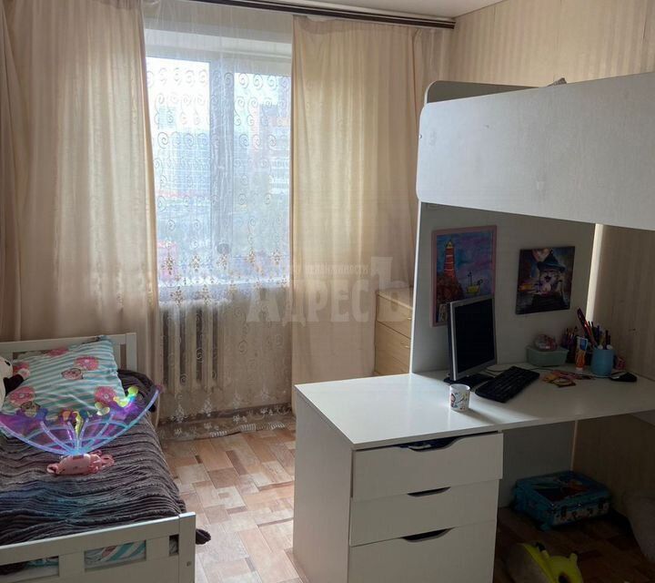 Продаётся 3-комнатная квартира, 65.3 м²