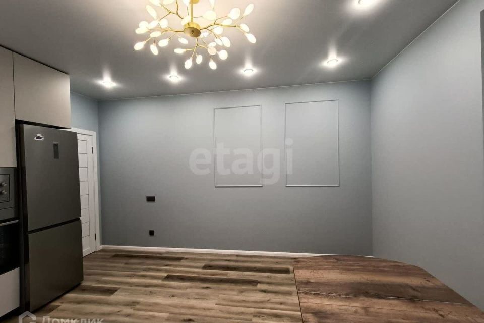 Продаётся 2-комнатная квартира, 66.7 м²