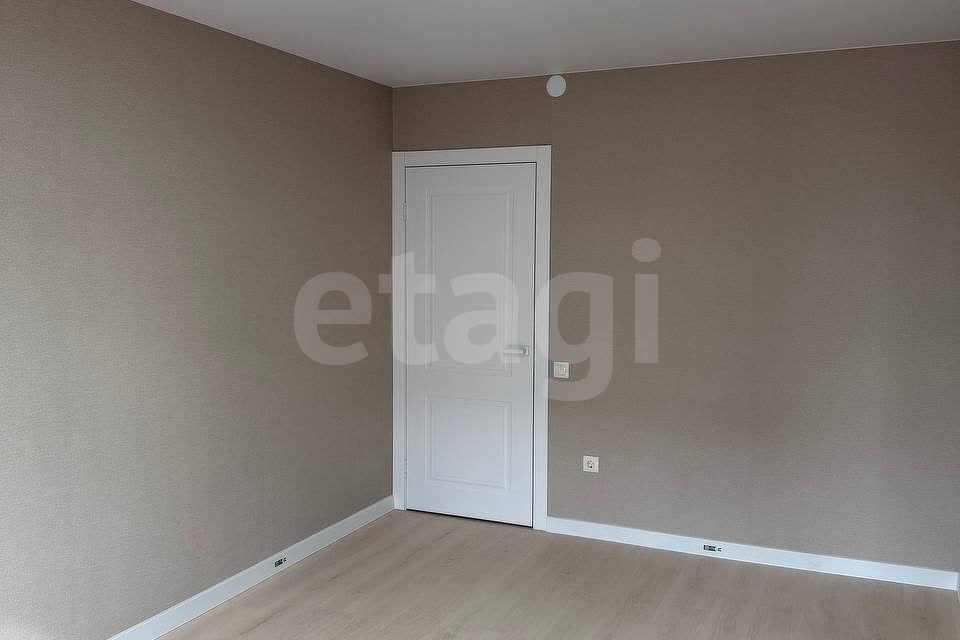 Продаётся 1-комнатная квартира, 38 м²