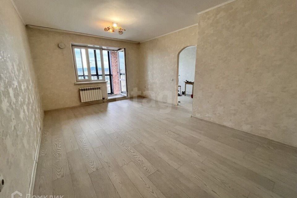 Продаётся 1-комнатная квартира, 41.7 м²