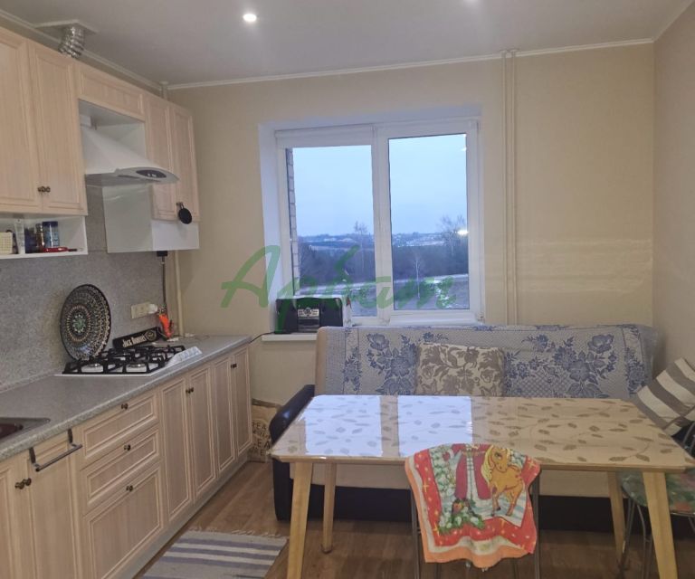 Продаётся 2-комнатная квартира, 67.6 м²