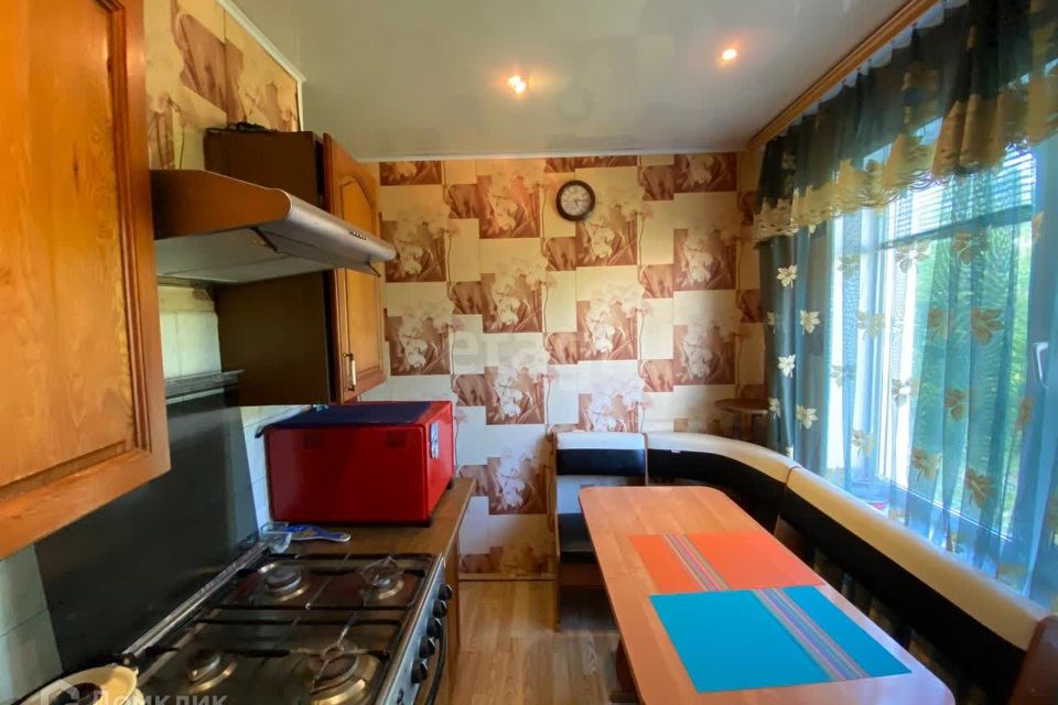 Продаётся 3-комнатная квартира, 49.4 м²
