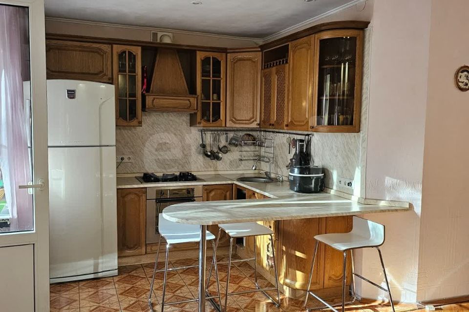 Продаётся 3-комнатная квартира, 75 м²