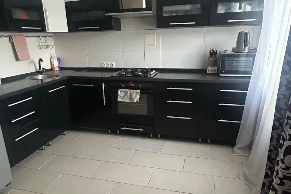 Продаётся 3-комнатная квартира, 63 м²