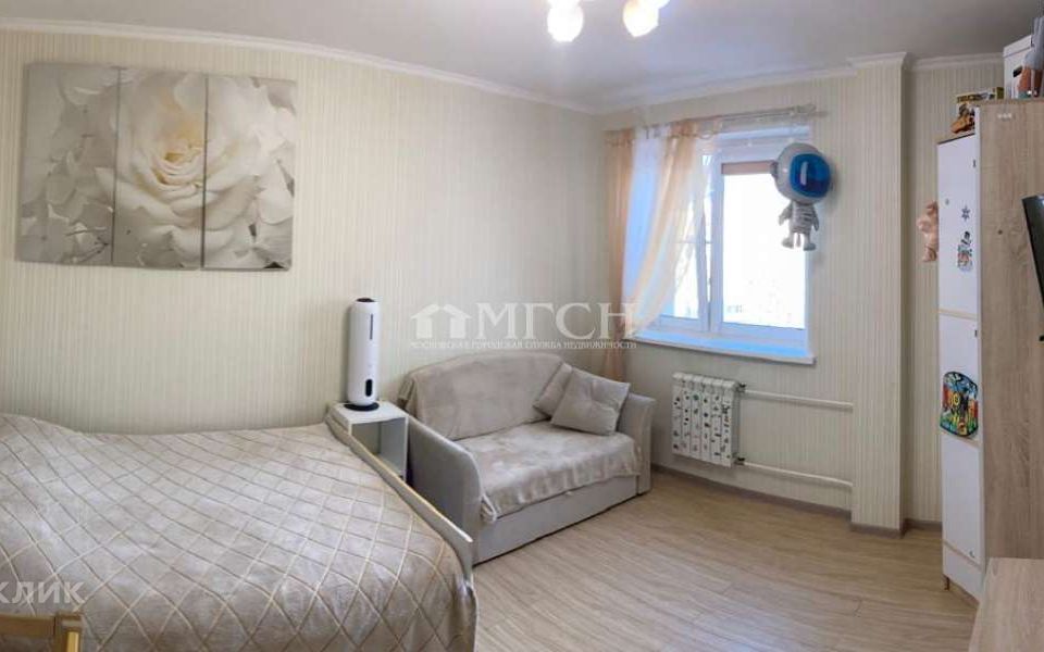 Продаётся 1-комнатная квартира, 43 м²