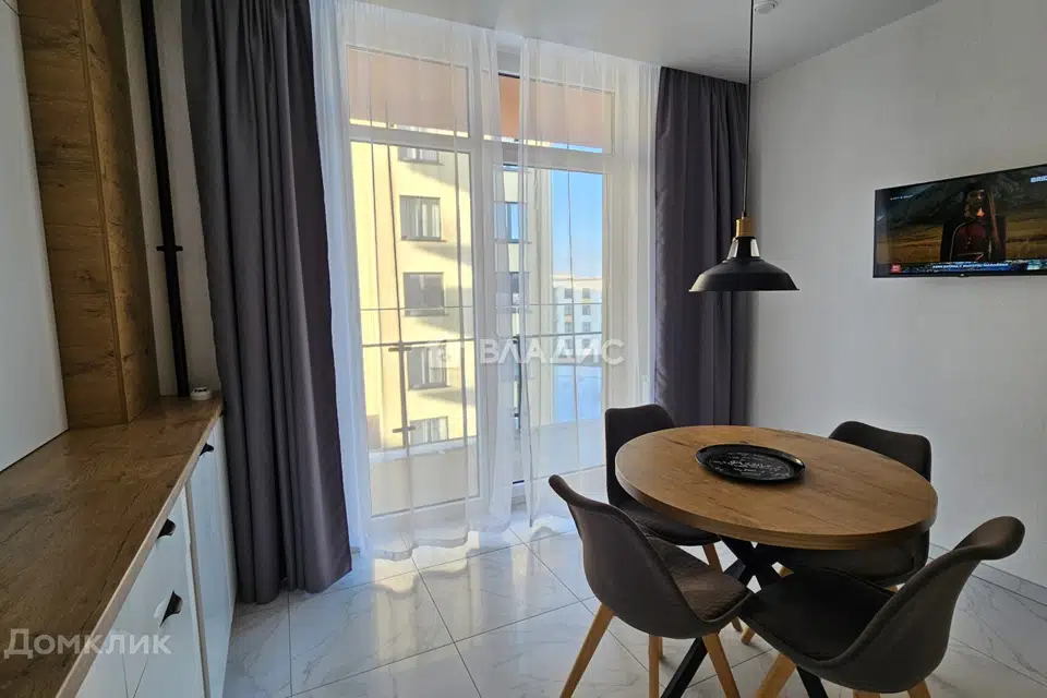Продаётся 1-комнатная квартира, 42.1 м²