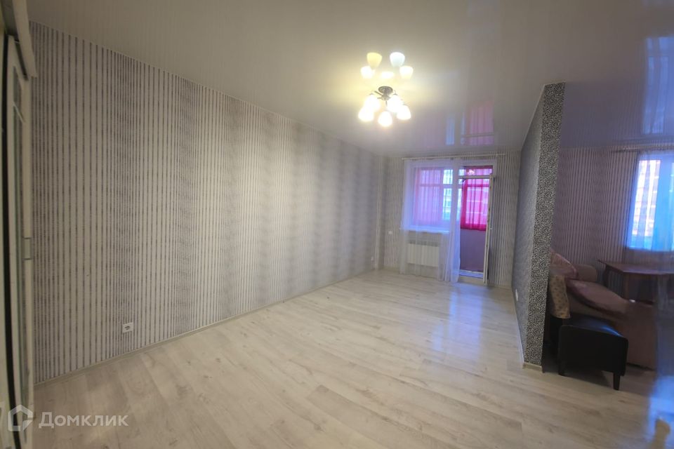 Продаётся 1-комнатная квартира, 42 м²