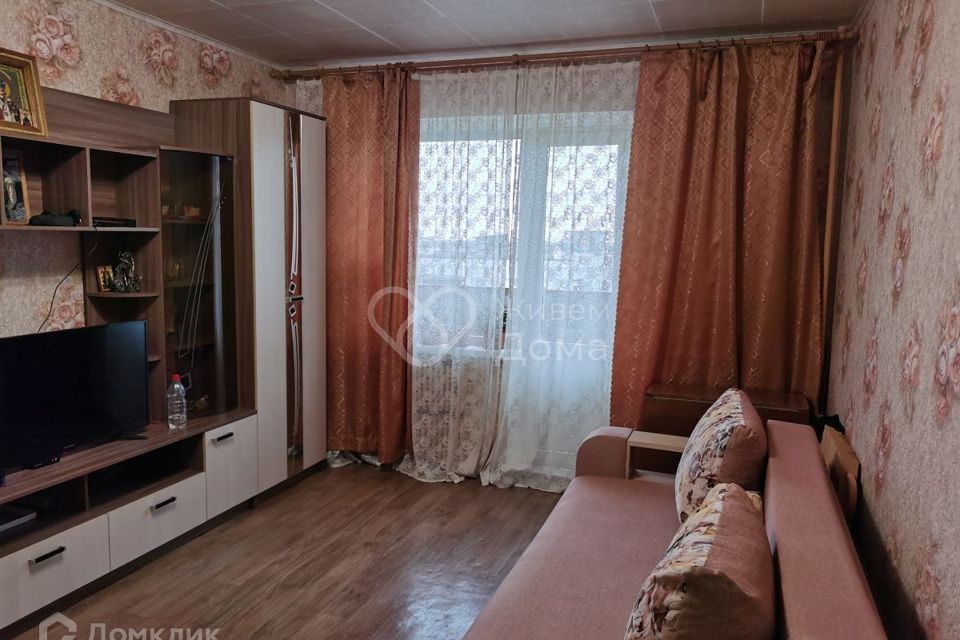 Продаётся 4-комнатная квартира, 82 м²