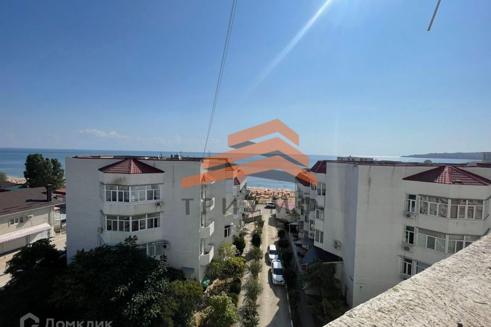 Продаётся 1-комнатная квартира, 56 м²