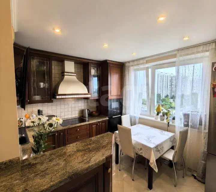 Продаётся 3-комнатная квартира, 75.1 м²