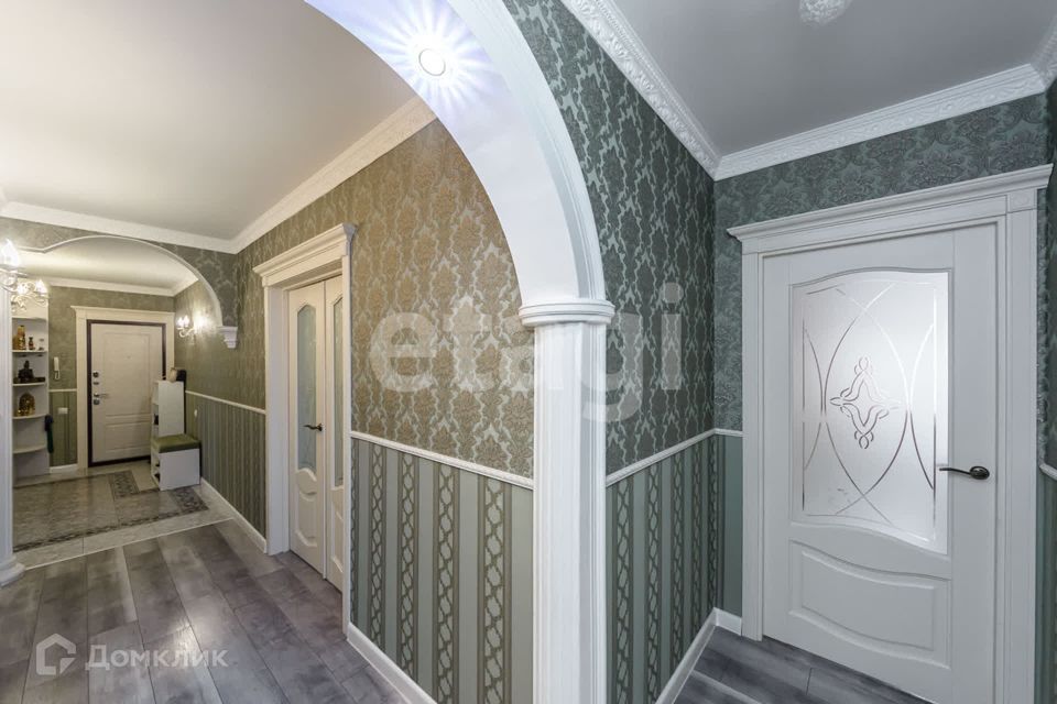Продаётся 4-комнатная квартира, 109.5 м²