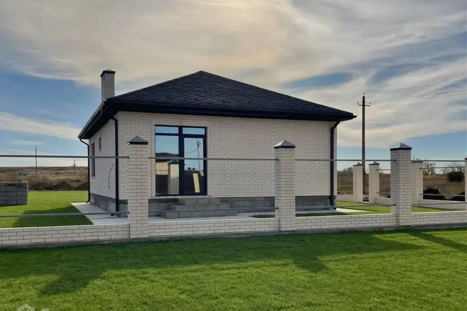 Продаётся 1-этажный дом, 106 м²