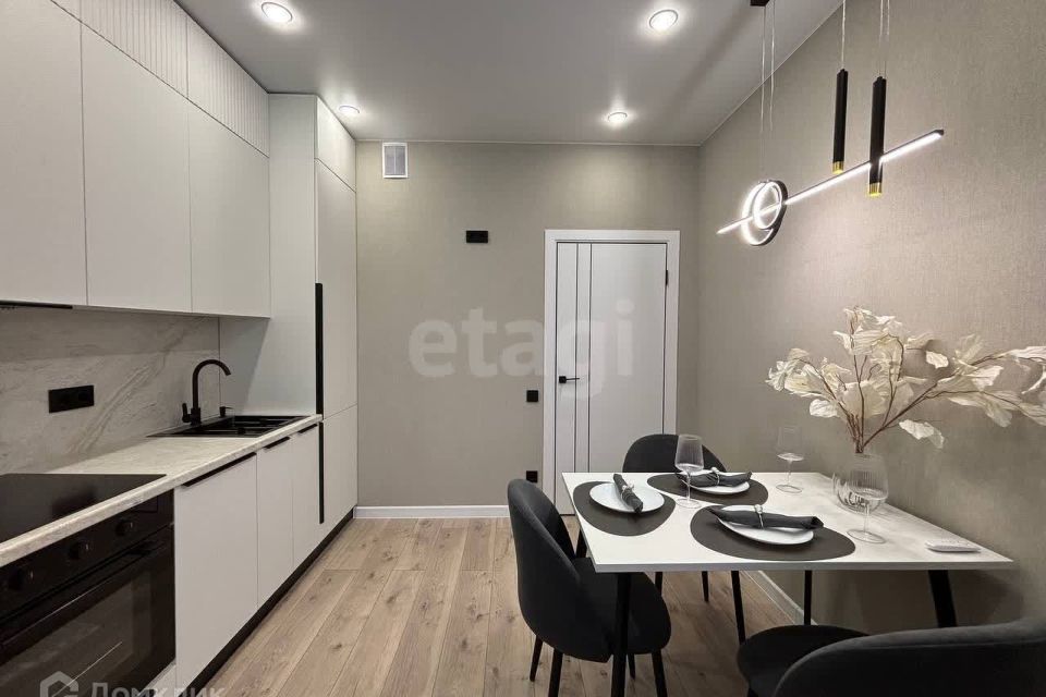 Продаётся 1-комнатная квартира, 37.3 м²
